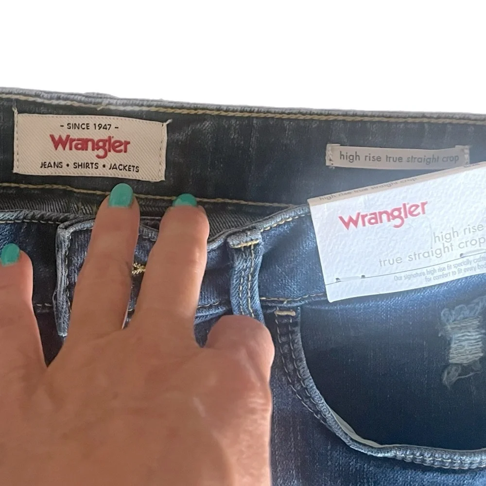 NWT Wrangler High Rise True Straight Crop Jeans Size 6/28 - Picture 4 of 7